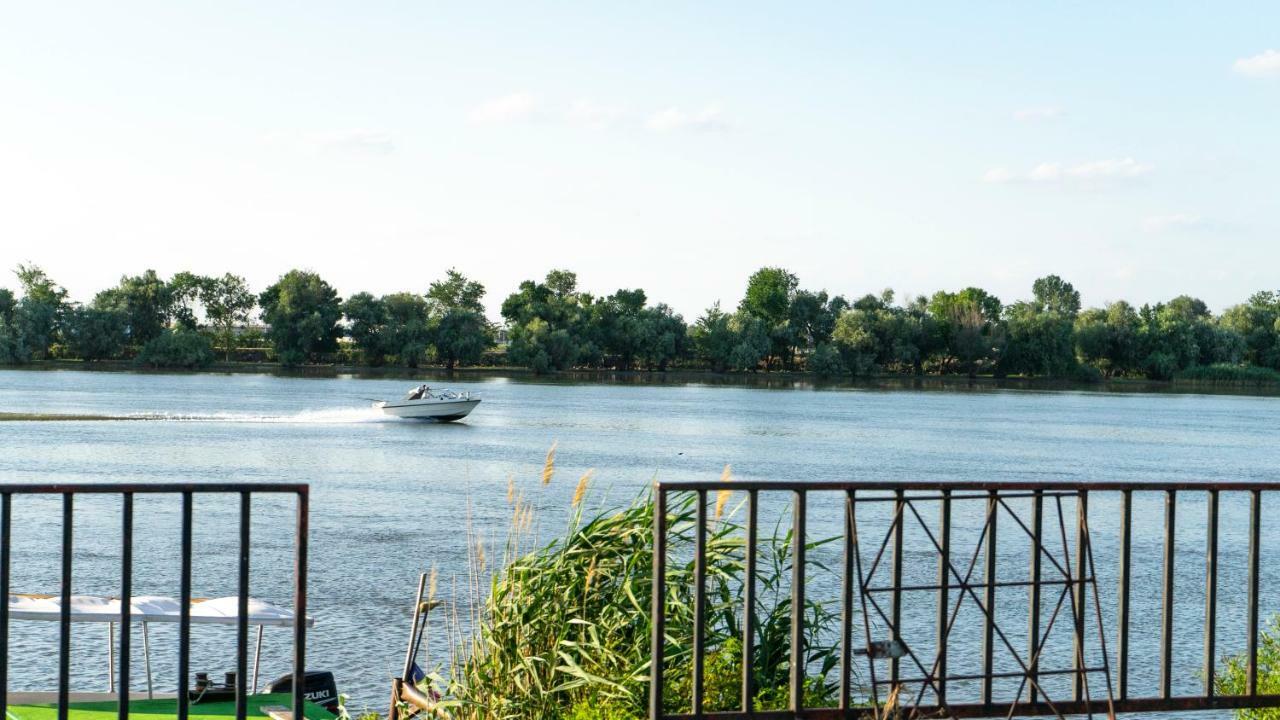 فندق Califarul Alb Chilia Veche المظهر الخارجي الصورة